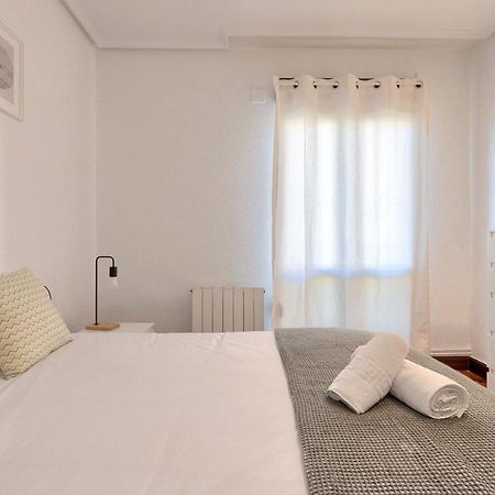 Vivienda Turistica Junto Al Ayuntamiento Apartment Bilbao Bagian luar foto