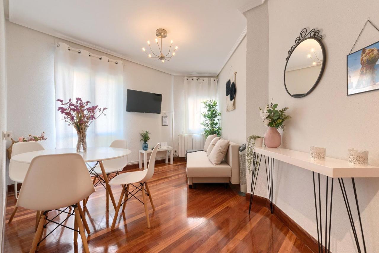 Vivienda Turistica Junto Al Ayuntamiento Apartment Bilbao Bagian luar foto