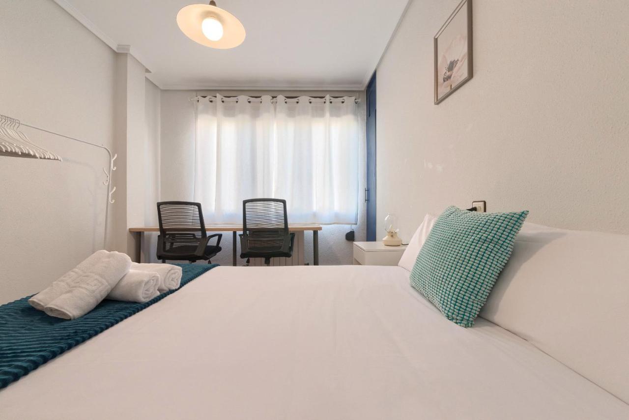 Vivienda Turistica Junto Al Ayuntamiento Apartment Bilbao Bagian luar foto