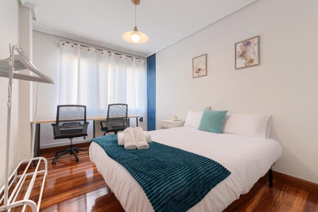Vivienda Turistica Junto Al Ayuntamiento Apartment Bilbao Bagian luar foto